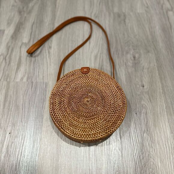 Wicker Circular Crossbody Purse - Picture 2 of 6